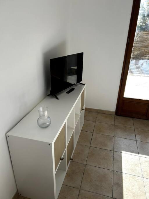 Superbe Appartement Dans Un Mas Nîmes Exteriér fotografie